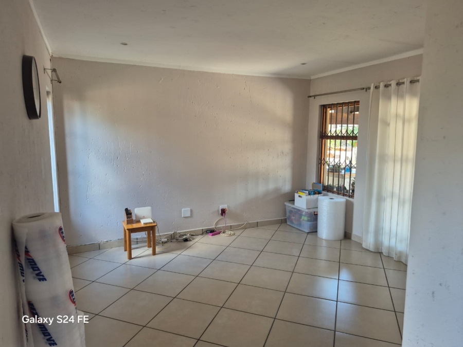 3 Bedroom Property for Sale in Boschdal North West